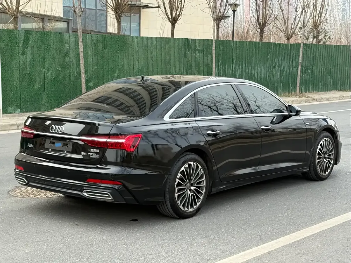 2020 Audi A6L 2.0T 252HP L4 7DCT PHEV 14.1KWH,autocango,china used car exporter,china ev exporter,chinese used car exporter,chinese used ev exporter