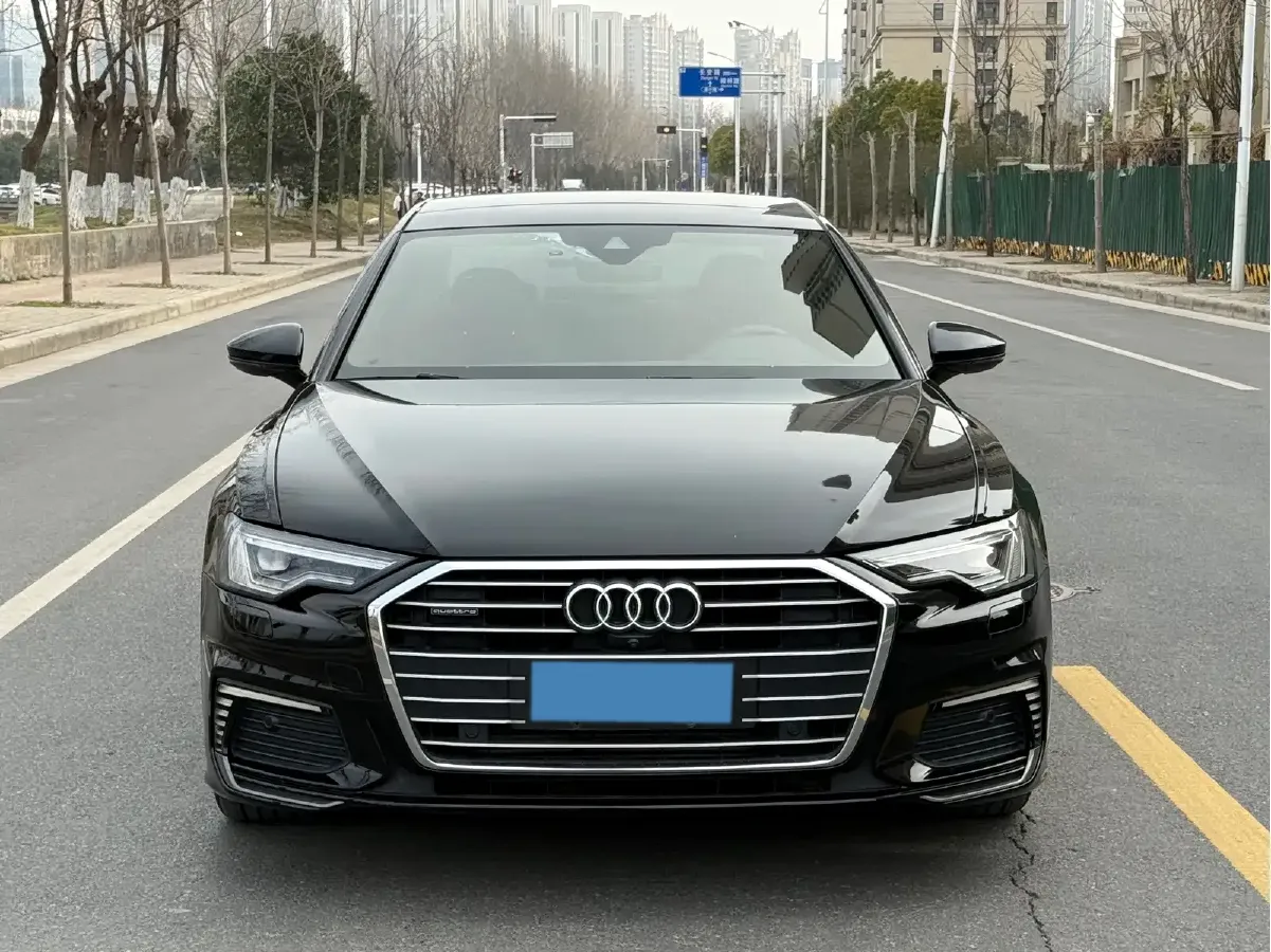 2020 Audi A6L 2.0T 252HP L4 7DCT PHEV 14.1KWH,autocango,china used car exporter,china ev exporter,chinese used car exporter,chinese used ev exporter