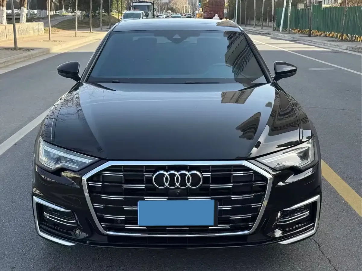 2021 Audi A6L 2.0T 224HP L4 7DCT,autocango,china used car exporter,china ev exporter,chinese used car exporter,chinese used ev exporter