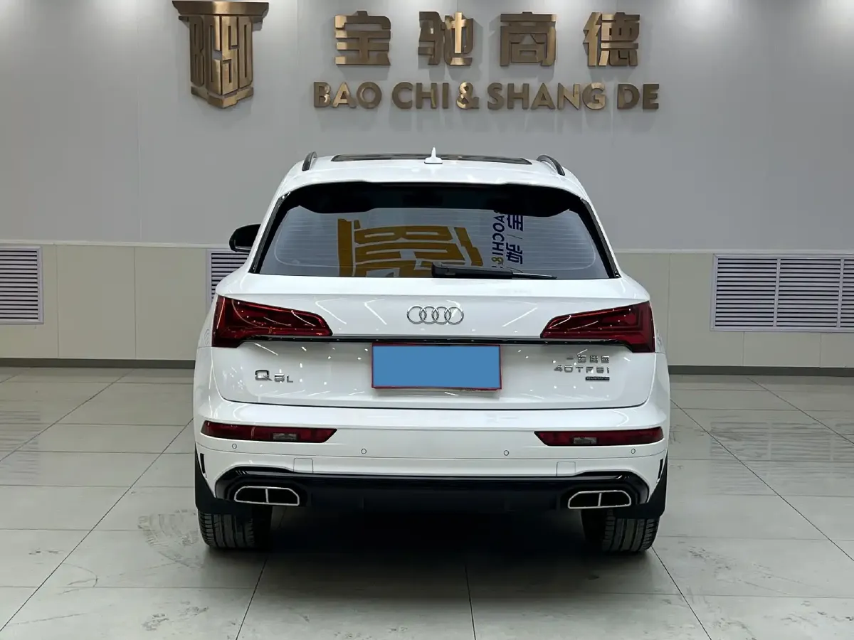 2024 Audi Q5L 2.0T 245HP L4 7DCT,autocango,china used car exporter,china ev exporter,chinese used car exporter,chinese used ev exporter