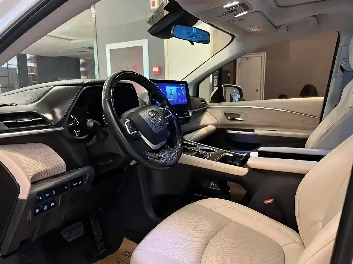 2021 Toyota Sienna 2.5L 192HP L4 E-CVT Hybrid,autocango,china used car exporter,china ev exporter,chinese used car exporter,chinese used ev exporter