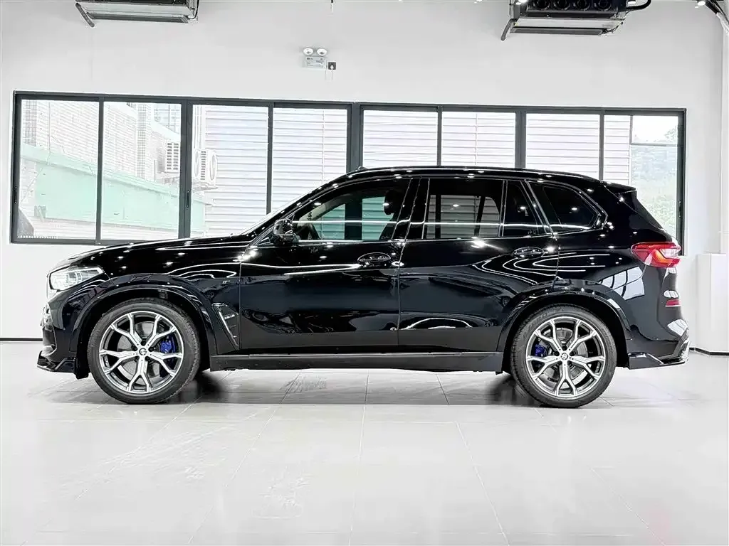 2020 BMW X5 3.0T 340HP L6 8AT,autocango,china used car exporter,china ev exporter,chinese used car exporter,chinese used ev exporter