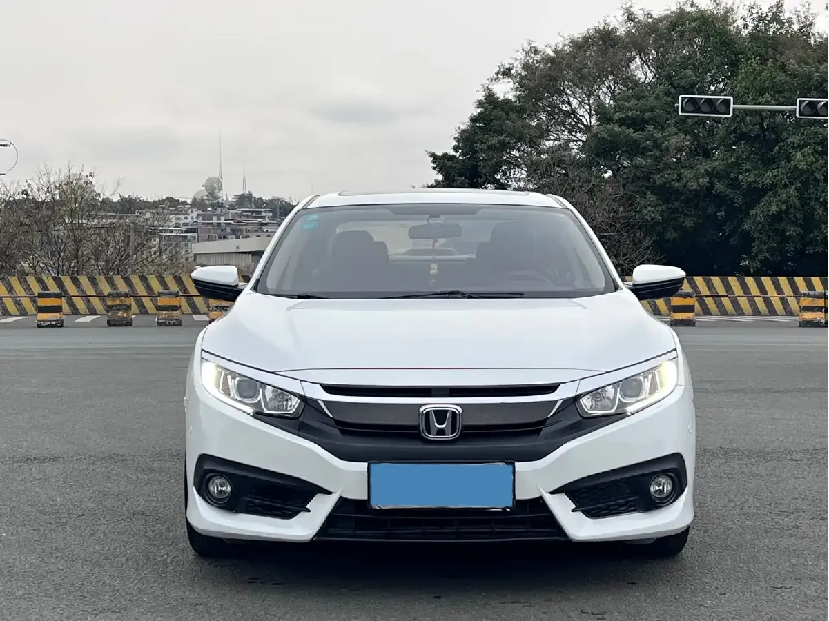 2016 Honda Civic 1.5T 177HP L4 CVT,autocango,china used car exporter,china ev exporter,chinese used car exporter,chinese used ev exporter