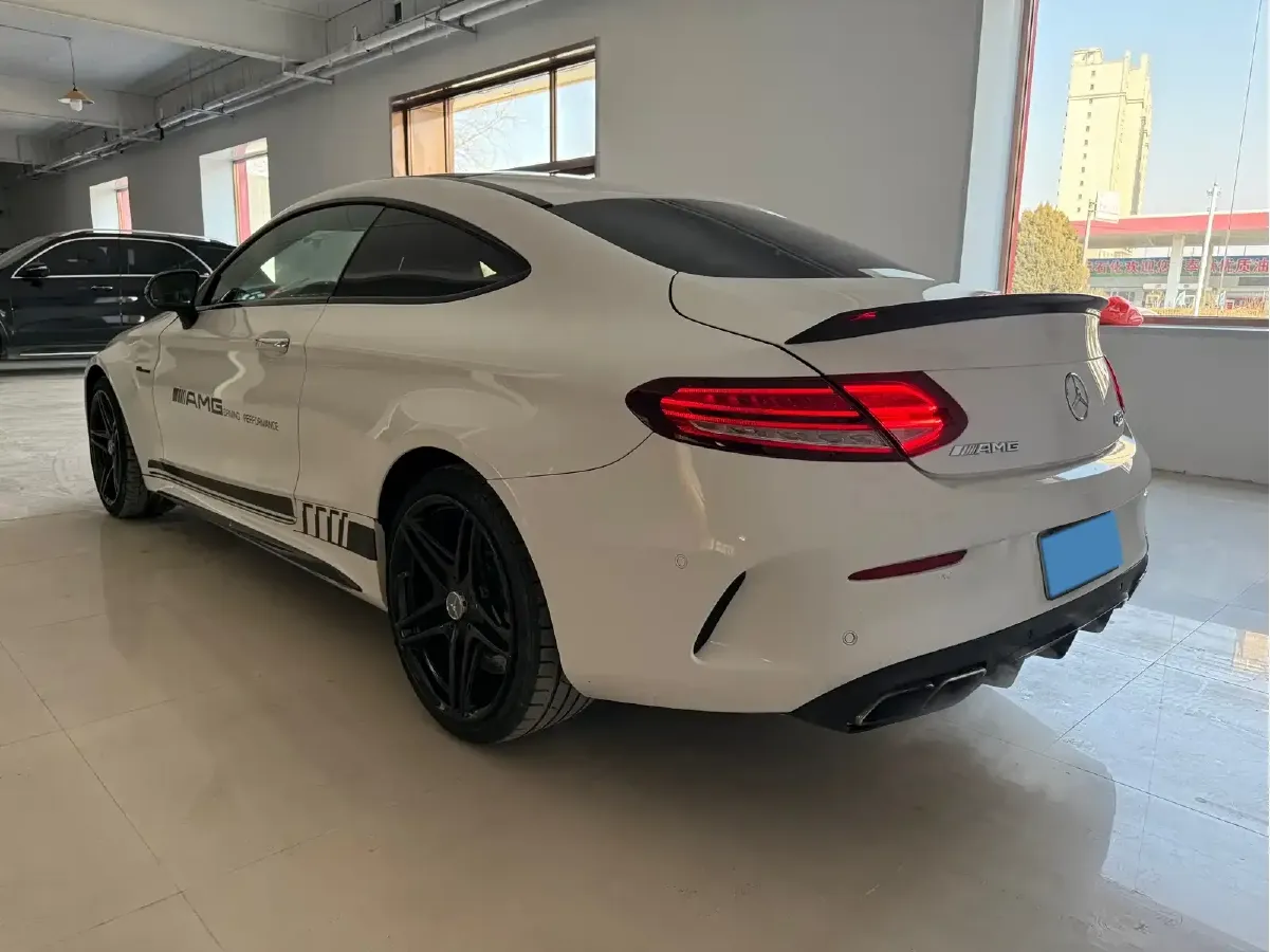 2015 Mercedes-Benz C AMG 4.0T 510HP V8 7AT,autocango,china used car exporter,china ev exporter,chinese used car exporter,chinese used ev exporter
