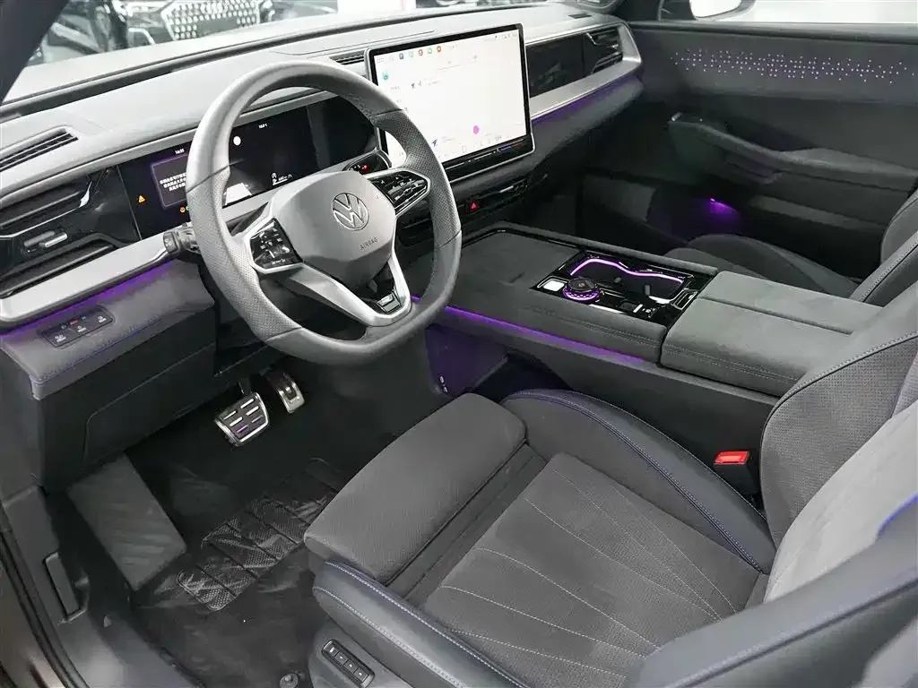 2025 Volkswagen Teramont 2.0T 272HP L4 7DCT,autocango,china used car exporter,china ev exporter,chinese used car exporter,chinese used ev exporter