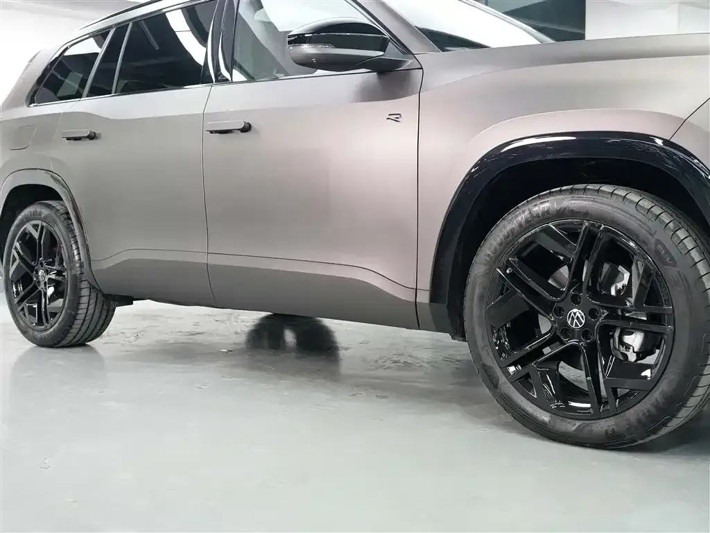 2025 Volkswagen Teramont 2.0T 272HP L4 7DCT,autocango,china used car exporter,china ev exporter,chinese used car exporter,chinese used ev exporter