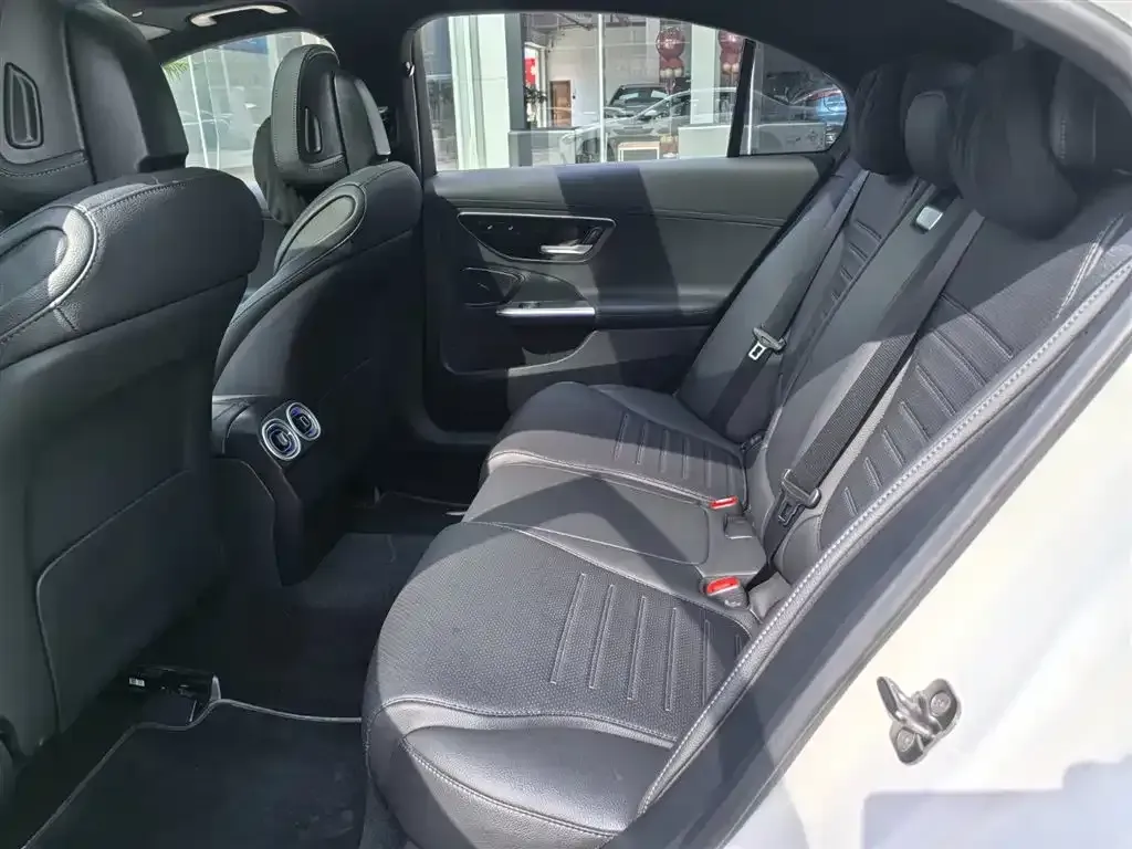 2025 Mercedes-Benz C Class 1.5T 204HP L4 9AT,autocango,china used car exporter,china ev exporter,chinese used car exporter,chinese used ev exporter