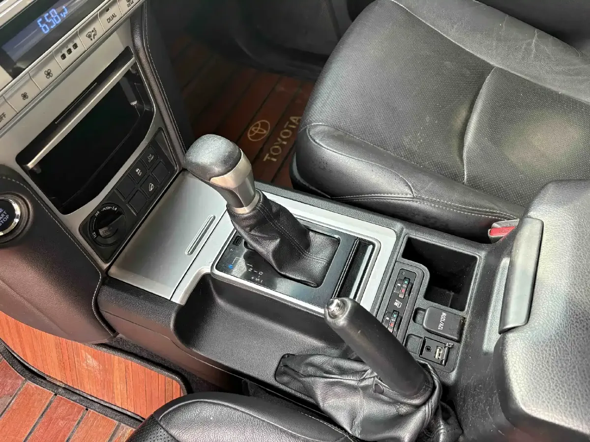 2018 Toyota Land Cruiser Prado 3.5L 280HP V6 6AT,autocango,china used car exporter,china ev exporter,chinese used car exporter,chinese used ev exporter