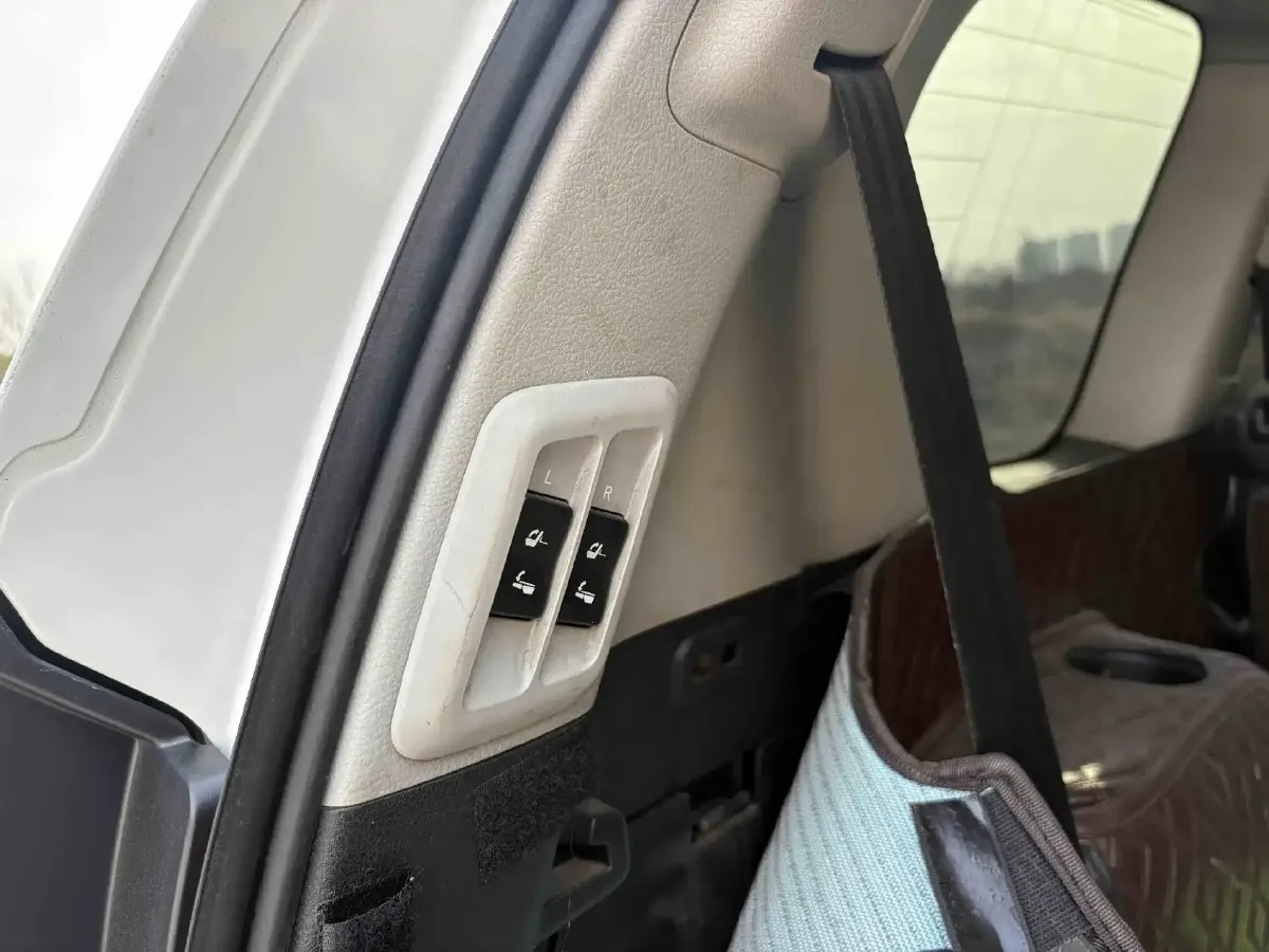 2018 Toyota Land Cruiser Prado 3.5L 280HP V6 6AT,autocango,china used car exporter,china ev exporter,chinese used car exporter,chinese used ev exporter