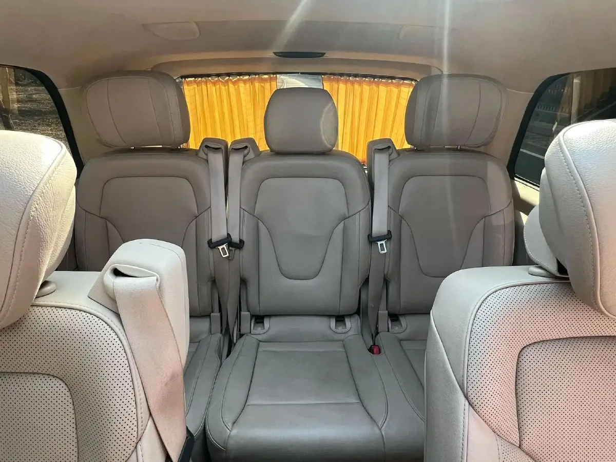 2017 Mercedes-Benz V Class 2.0T 211HP L4 7AT,autocango,china used car exporter,china ev exporter,chinese used car exporter,chinese used ev exporter