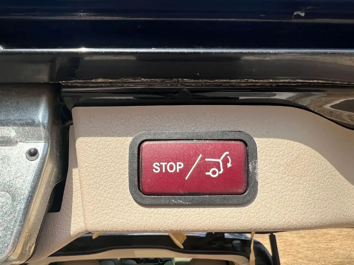 2017 Mercedes-Benz V Class 2.0T 211HP L4 7AT,autocango,china used car exporter,china ev exporter,chinese used car exporter,chinese used ev exporter