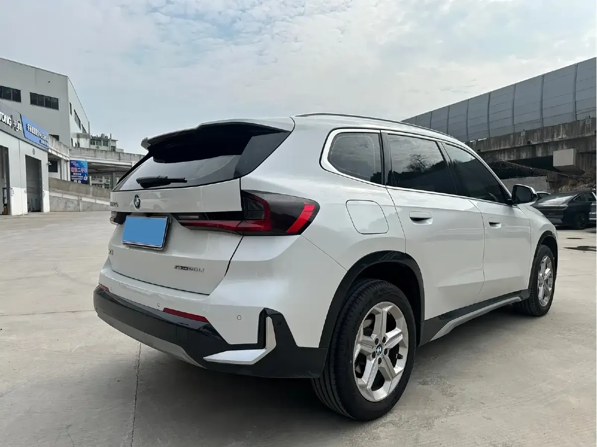 2023 BMW X1 1.5T 156HP L3 7DCT,autocango,china used car exporter,china ev exporter,chinese used car exporter,chinese used ev exporter