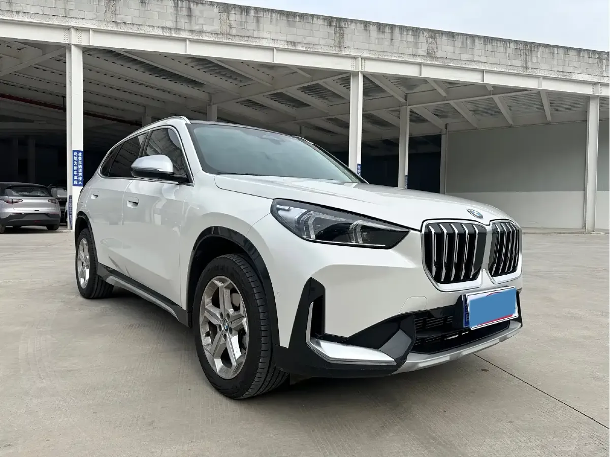 2023 BMW X1 1.5T 156HP L3 7DCT,autocango,china used car exporter,china ev exporter,chinese used car exporter,chinese used ev exporter