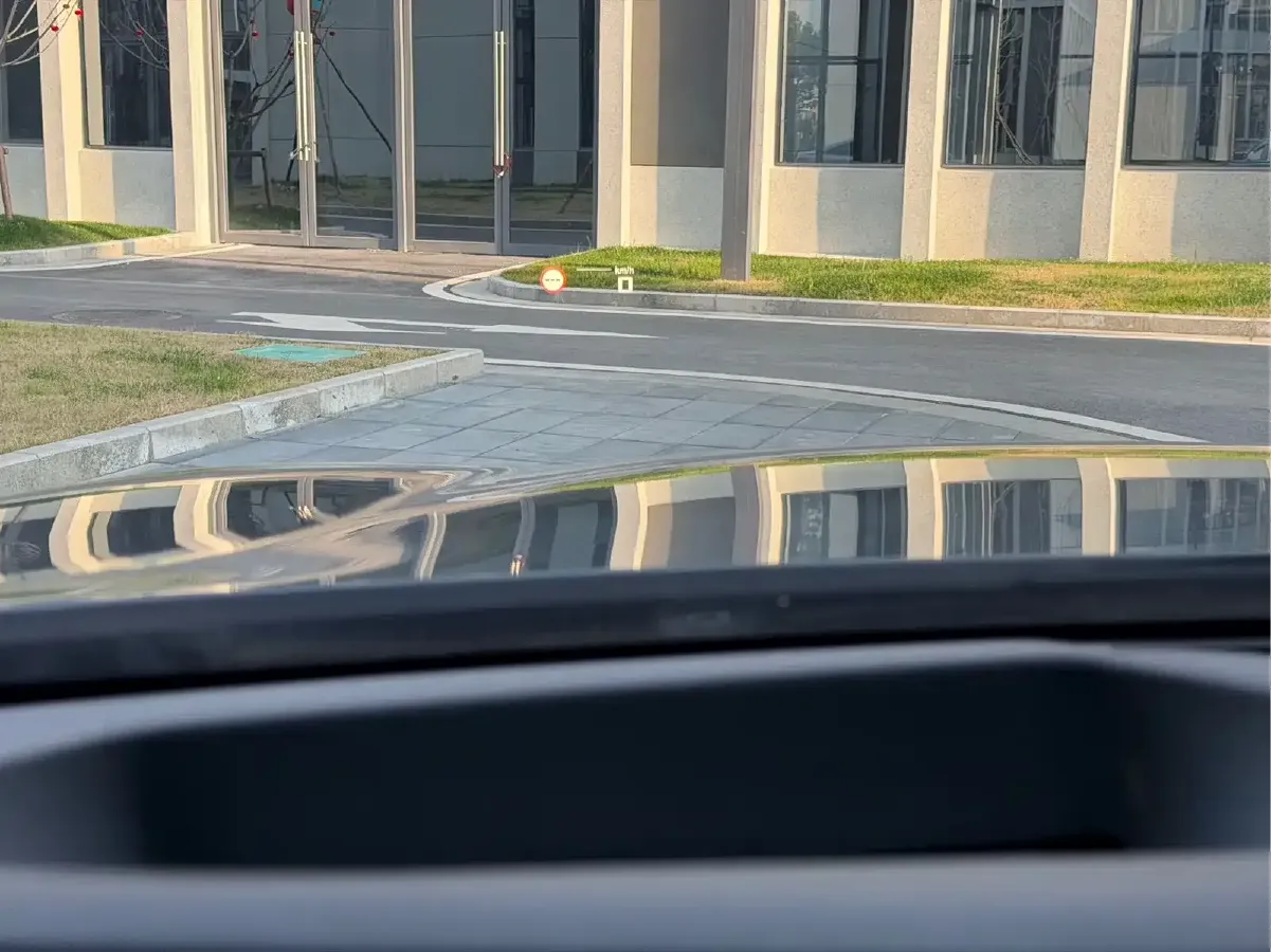 2022 BMW 5 Series 2.0T 252HP L4 8AT,autocango,china used car exporter,china ev exporter,chinese used car exporter,chinese used ev exporter