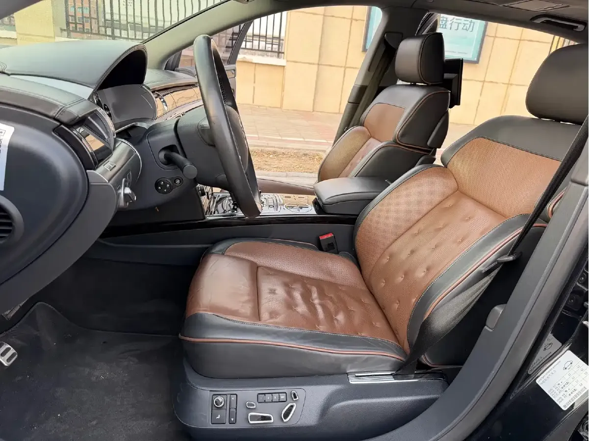 2015 Volkswagen Pheaton 3.0L 250HP V6 6AT,autocango,china used car exporter,china ev exporter,chinese used car exporter,chinese used ev exporter