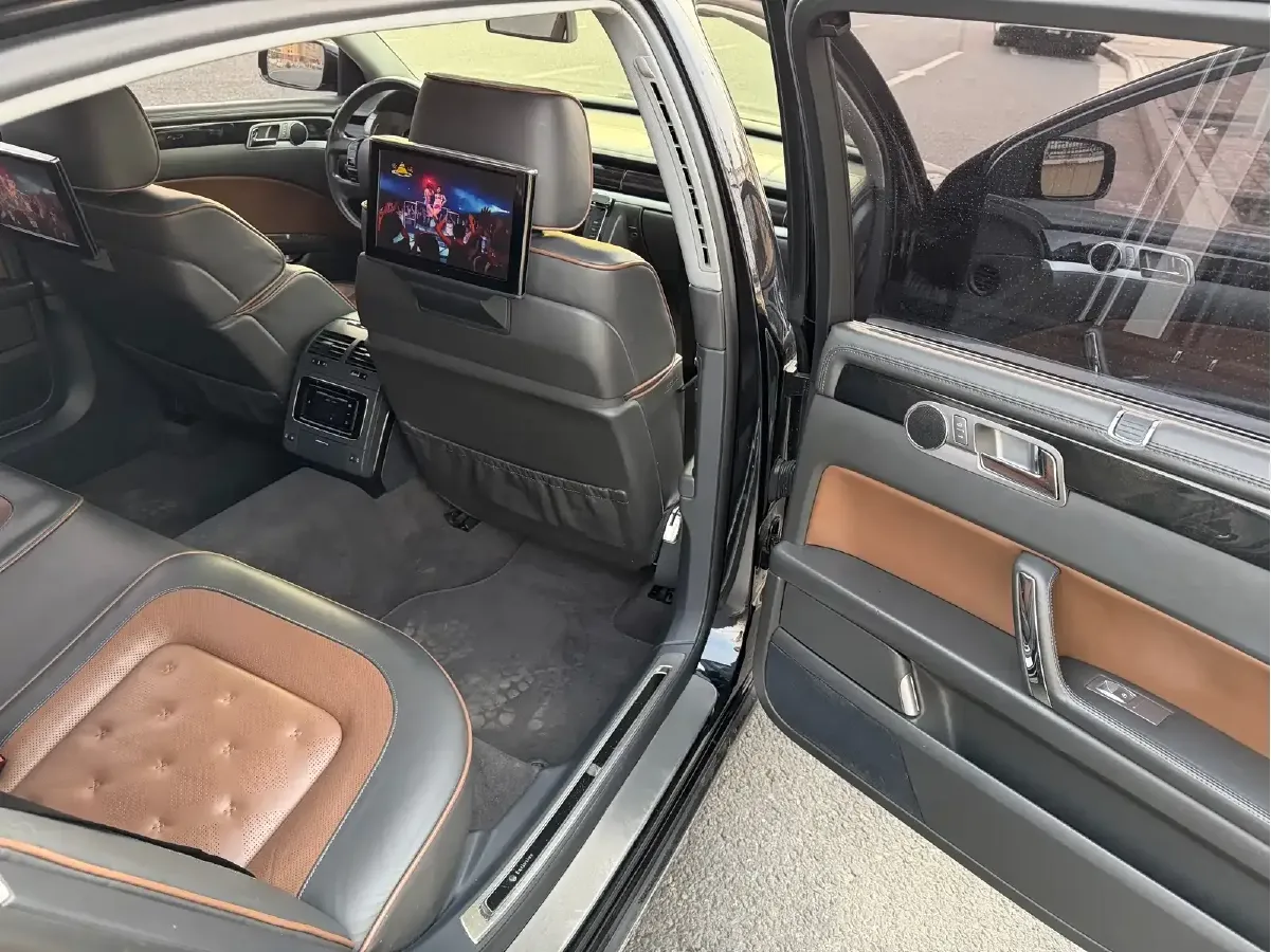 2015 Volkswagen Pheaton 3.0L 250HP V6 6AT,autocango,china used car exporter,china ev exporter,chinese used car exporter,chinese used ev exporter