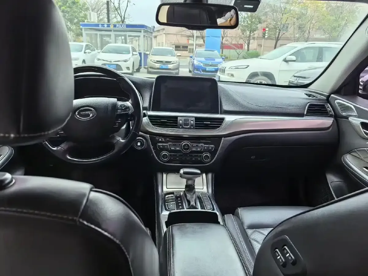 2017 GAC Trumpchi GA8 2.0T 197HP L4 6AT,autocango,china used car exporter,china ev exporter,chinese used car exporter,chinese used ev exporter