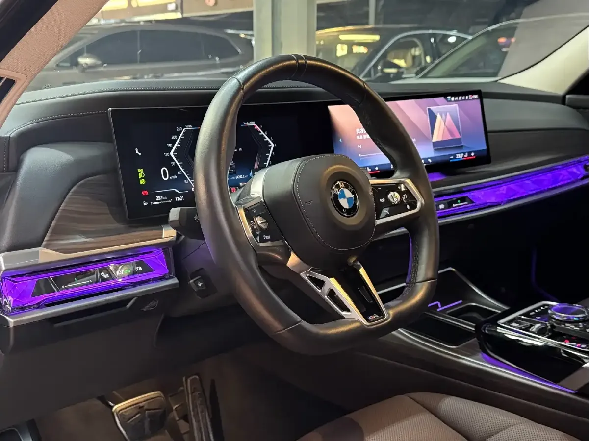 2023 BMW 7 Series 3.0T 272HP L6 8AT,autocango,china used car exporter,china ev exporter,chinese used car exporter,chinese used ev exporter