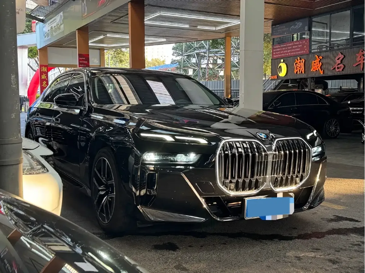 2023 BMW 7 Series 3.0T 272HP L6 8AT,autocango,china used car exporter,china ev exporter,chinese used car exporter,chinese used ev exporter