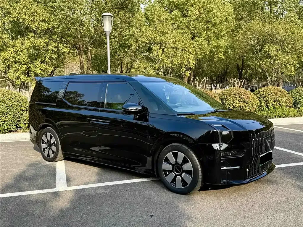 2022 Zeekr 009 BEV 116KWH,autocango,china used car exporter,china ev exporter,chinese used car exporter,chinese used ev exporter