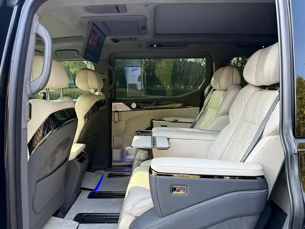 2022 Zeekr 009 BEV 116KWH,autocango,china used car exporter,china ev exporter,chinese used car exporter,chinese used ev exporter