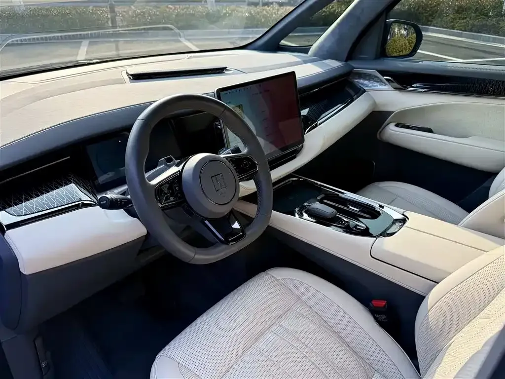 2022 Zeekr 009 BEV 116KWH,autocango,china used car exporter,china ev exporter,chinese used car exporter,chinese used ev exporter