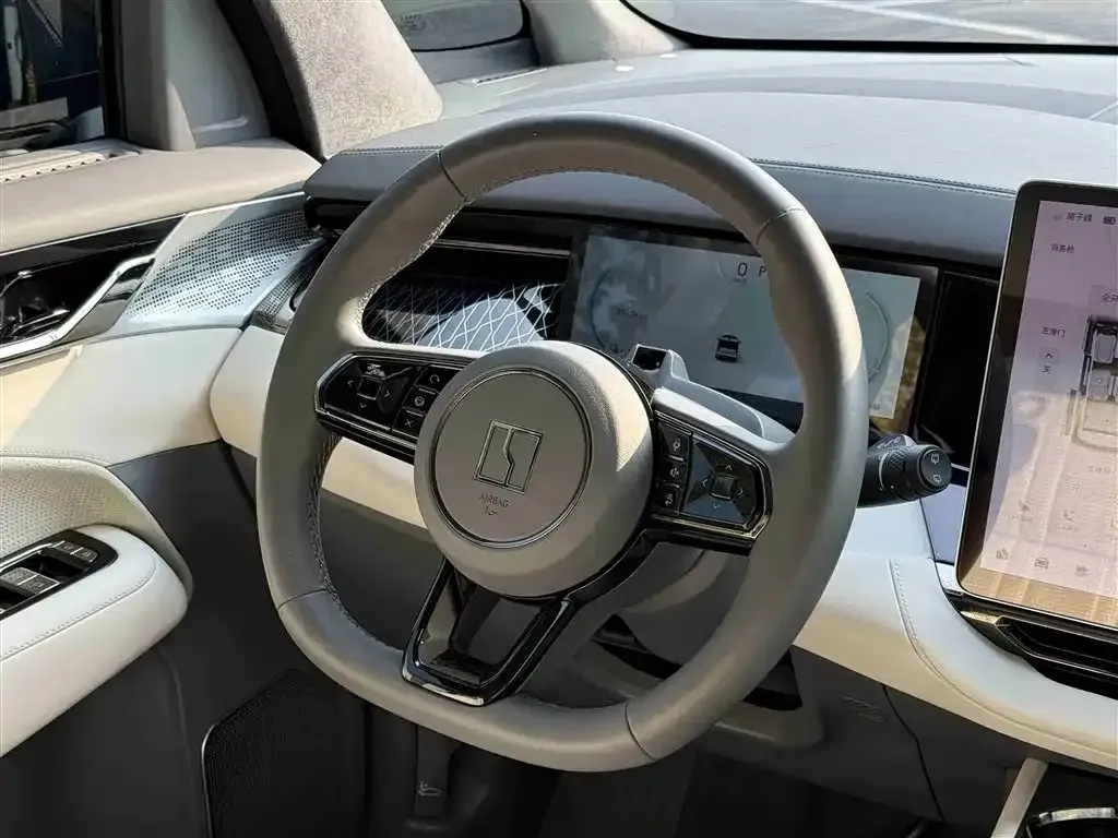 2022 Zeekr 009 BEV 116KWH,autocango,china used car exporter,china ev exporter,chinese used car exporter,chinese used ev exporter