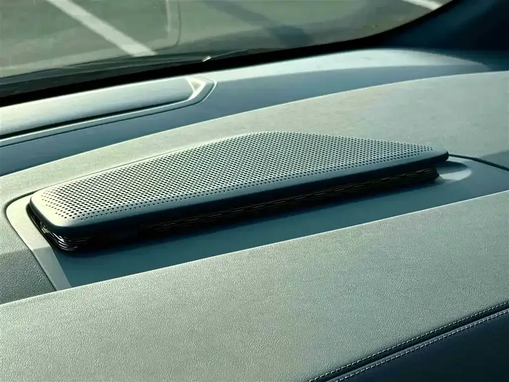 2022 Zeekr 009 BEV 116KWH,autocango,china used car exporter,china ev exporter,chinese used car exporter,chinese used ev exporter