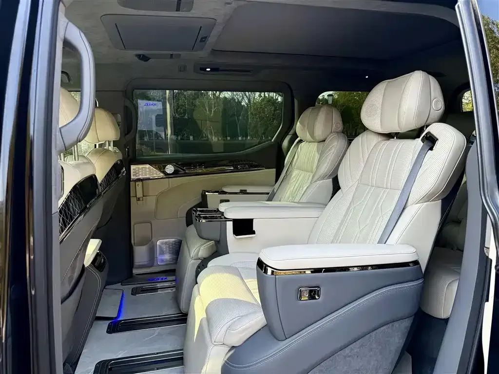 2022 Zeekr 009 BEV 116KWH,autocango,china used car exporter,china ev exporter,chinese used car exporter,chinese used ev exporter