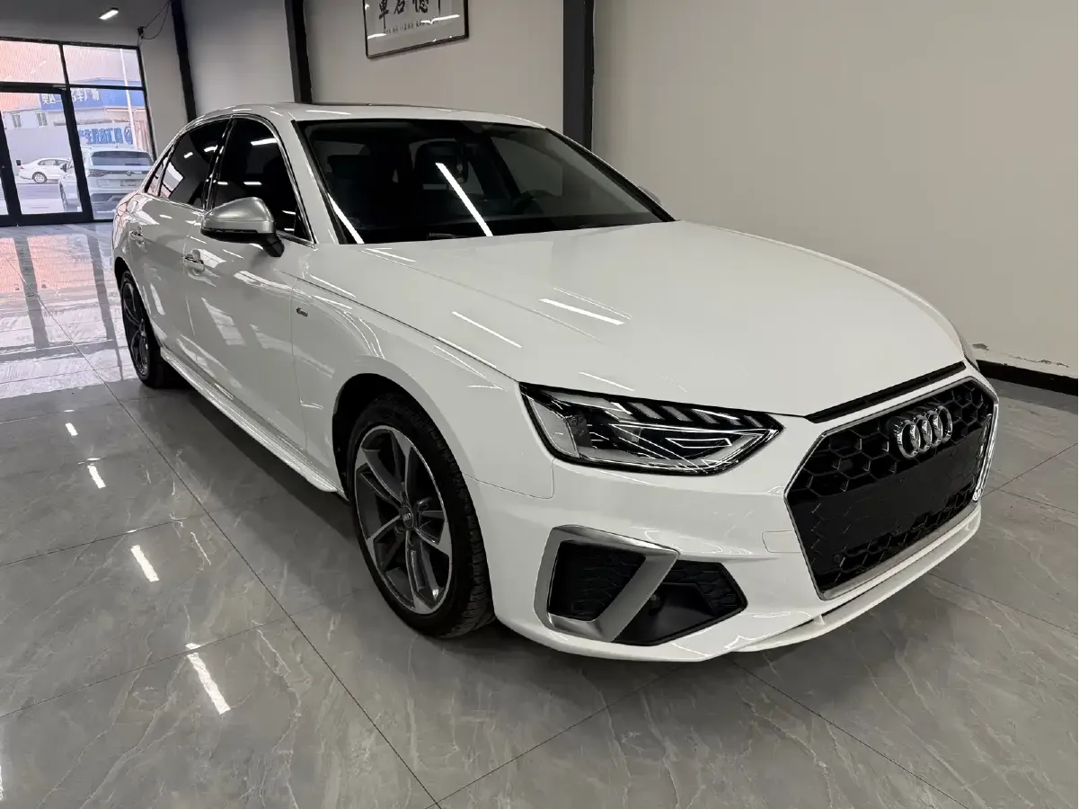 2020 Audi A4L 2.0T 190HP L4 7DCT,autocango,china used car exporter,china ev exporter,chinese used car exporter,chinese used ev exporter