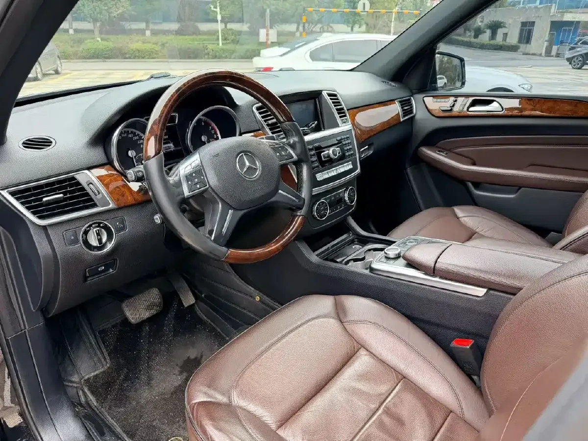 2012 Mercedes-Benz M Class 3.5L 306HP V6 7AT,autocango,china used car exporter,china ev exporter,chinese used car exporter,chinese used ev exporter