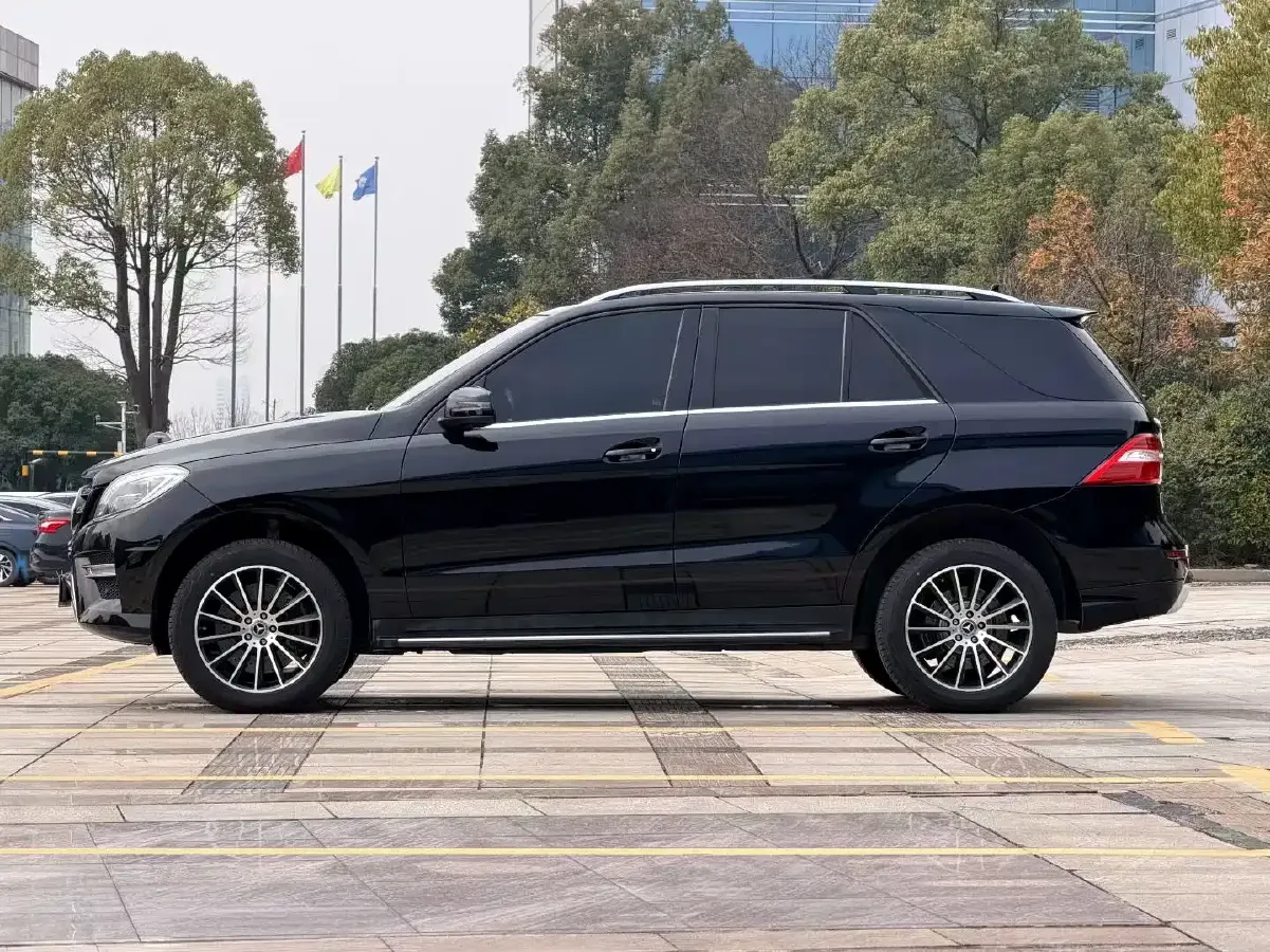 2012 Mercedes-Benz M Class 3.5L 306HP V6 7AT,autocango,china used car exporter,china ev exporter,chinese used car exporter,chinese used ev exporter