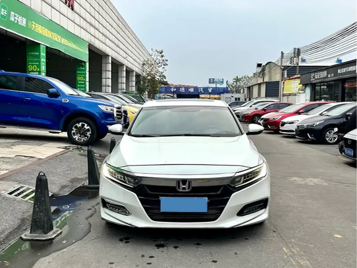 2018 Honda Accord 1.5T 194HP L4 CVT,autocango,china used car exporter,china ev exporter,chinese used car exporter,chinese used ev exporter
