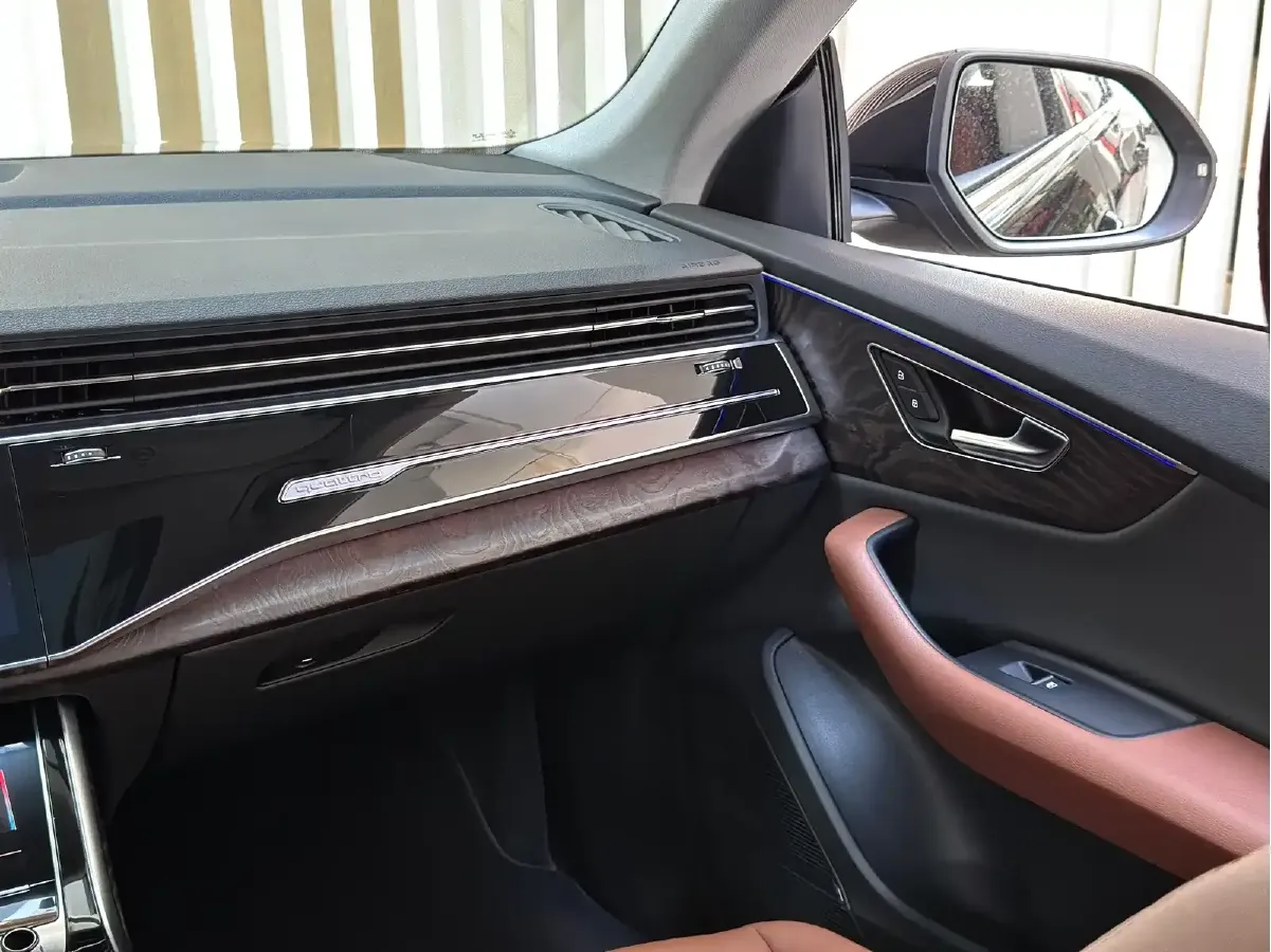 2019 Audi Q8 3.0T 340HP V6 8AT,autocango,china used car exporter,china ev exporter,chinese used car exporter,chinese used ev exporter