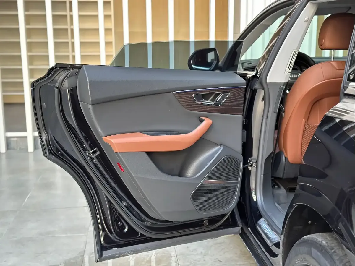 2019 Audi Q8 3.0T 340HP V6 8AT,autocango,china used car exporter,china ev exporter,chinese used car exporter,chinese used ev exporter