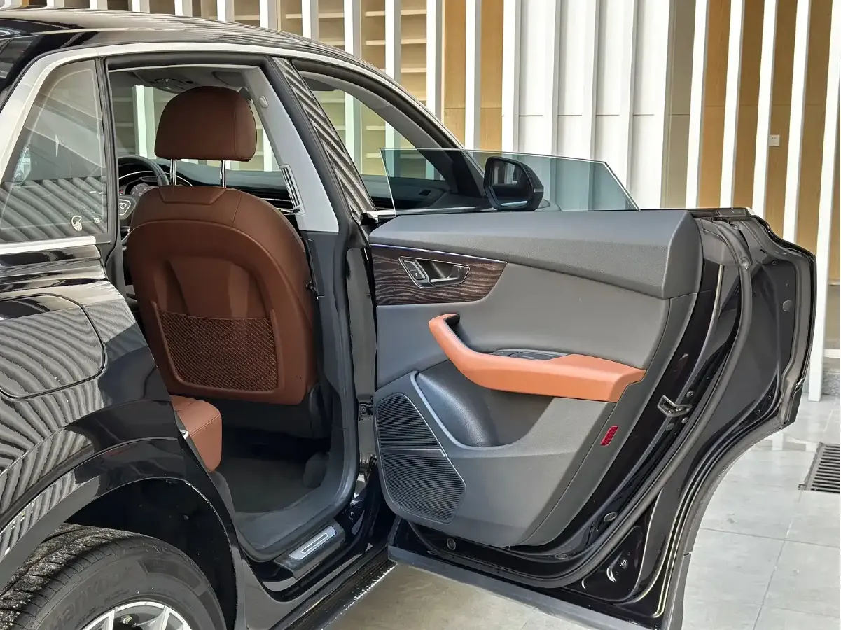 2019 Audi Q8 3.0T 340HP V6 8AT,autocango,china used car exporter,china ev exporter,chinese used car exporter,chinese used ev exporter