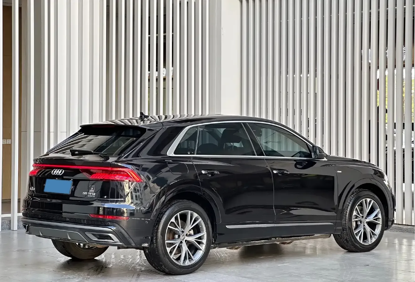 2019 Audi Q8 3.0T 340HP V6 8AT,autocango,china used car exporter,china ev exporter,chinese used car exporter,chinese used ev exporter