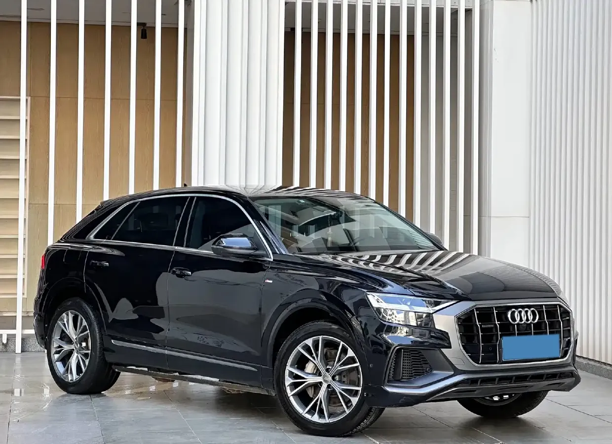 2019 Audi Q8 3.0T 340HP V6 8AT,autocango,china used car exporter,china ev exporter,chinese used car exporter,chinese used ev exporter