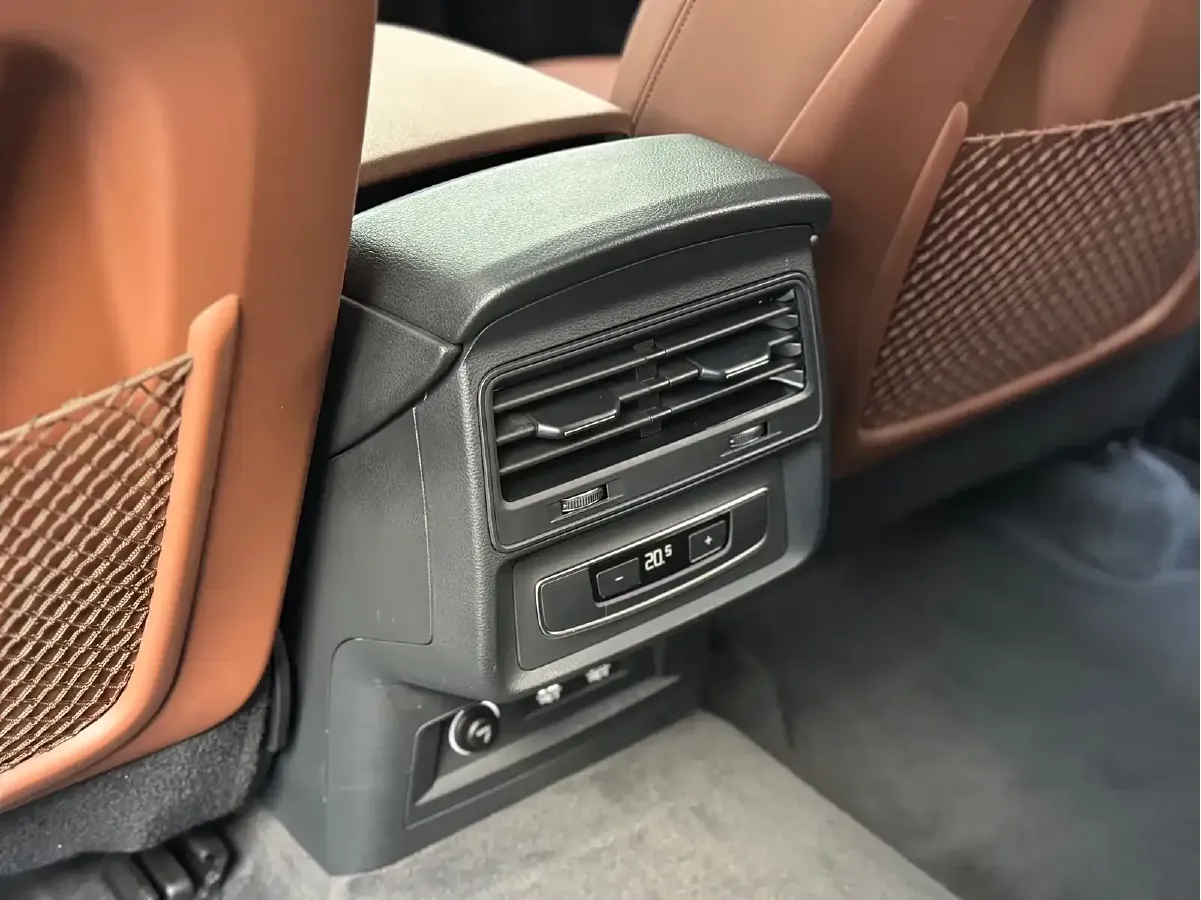 2019 Audi Q8 3.0T 340HP V6 8AT,autocango,china used car exporter,china ev exporter,chinese used car exporter,chinese used ev exporter