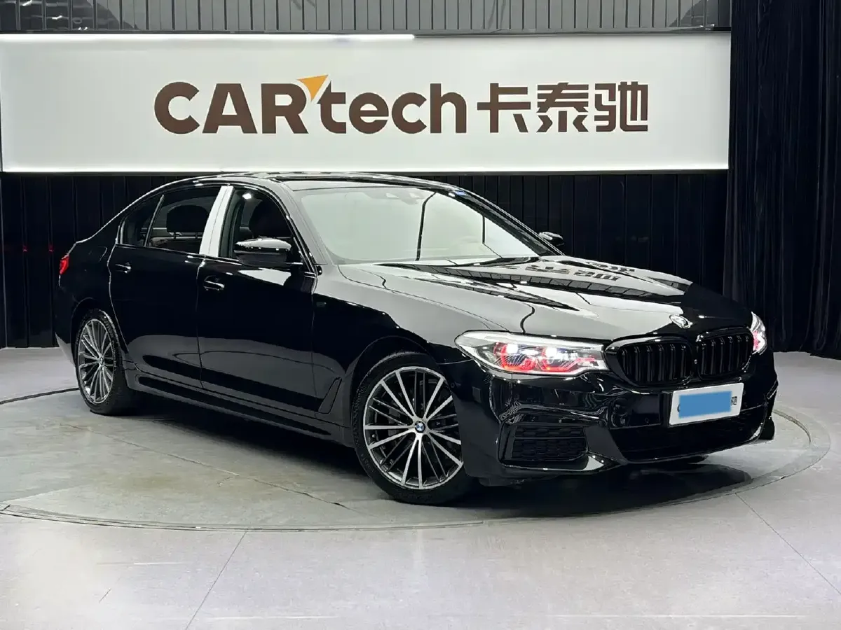 2020 BMW 5 Series 2.0T 252HP L4 8AT,autocango,china used car exporter,china ev exporter,chinese used car exporter,chinese used ev exporter