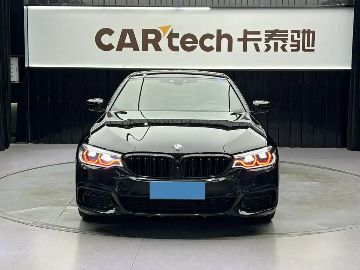 2020 BMW 5 Series 2.0T 252HP L4 8AT,autocango,china used car exporter,china ev exporter,chinese used car exporter,chinese used ev exporter