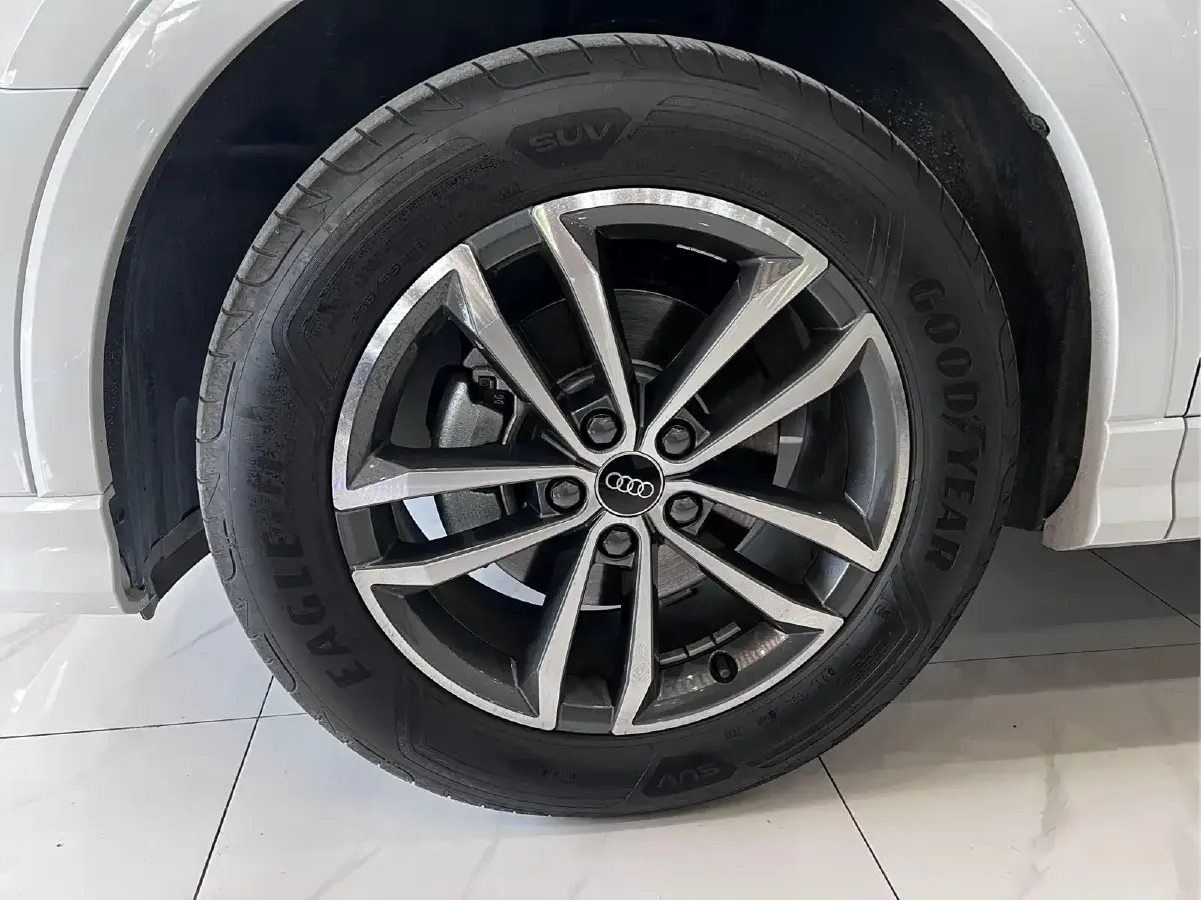 2023 Audi Q3 1.4T 150HP L4 7DCT,autocango,china used car exporter,china ev exporter,chinese used car exporter,chinese used ev exporter