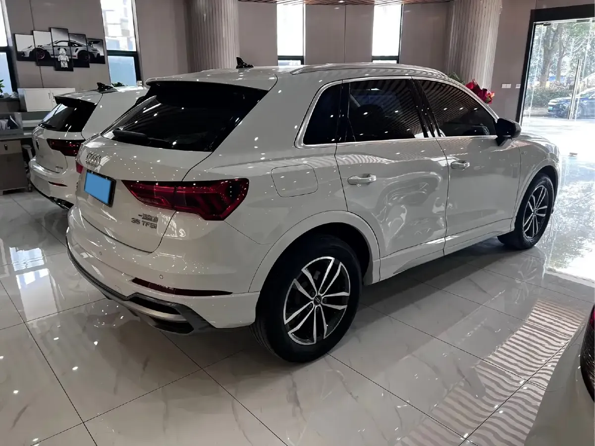 2023 Audi Q3 1.4T 150HP L4 7DCT,autocango,china used car exporter,china ev exporter,chinese used car exporter,chinese used ev exporter