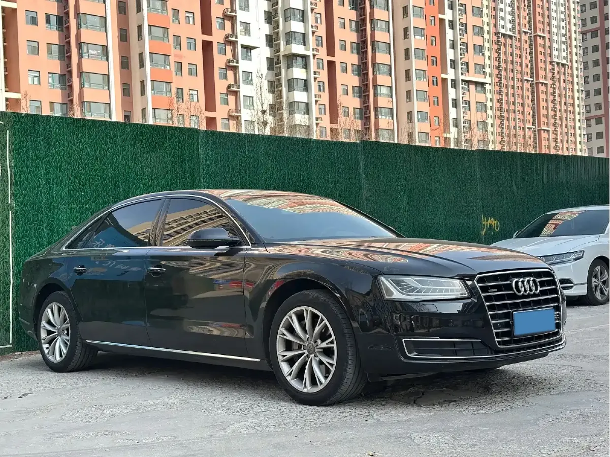 2014 Audi A8 3.0T 290HP V6 8AT,autocango,china used car exporter,china ev exporter,chinese used car exporter,chinese used ev exporter