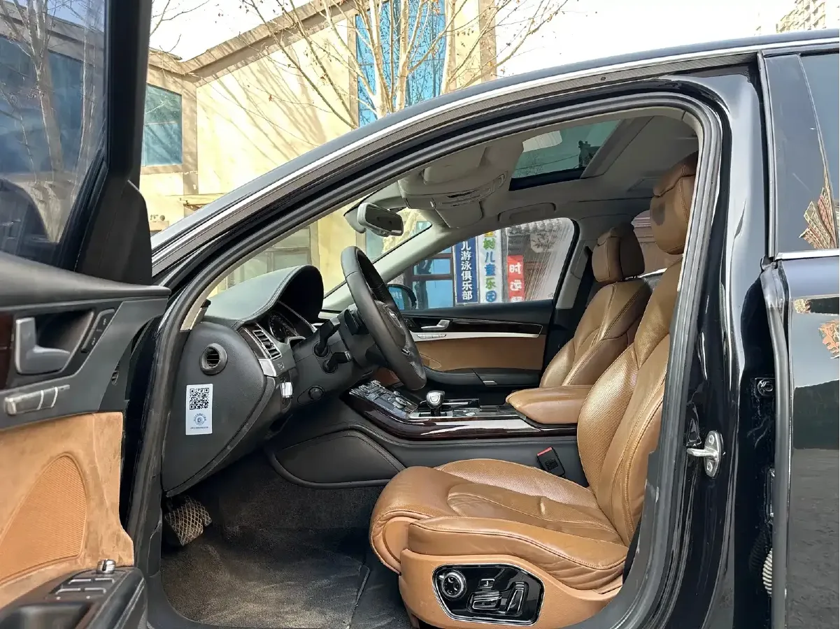 2014 Audi A8 3.0T 290HP V6 8AT,autocango,china used car exporter,china ev exporter,chinese used car exporter,chinese used ev exporter