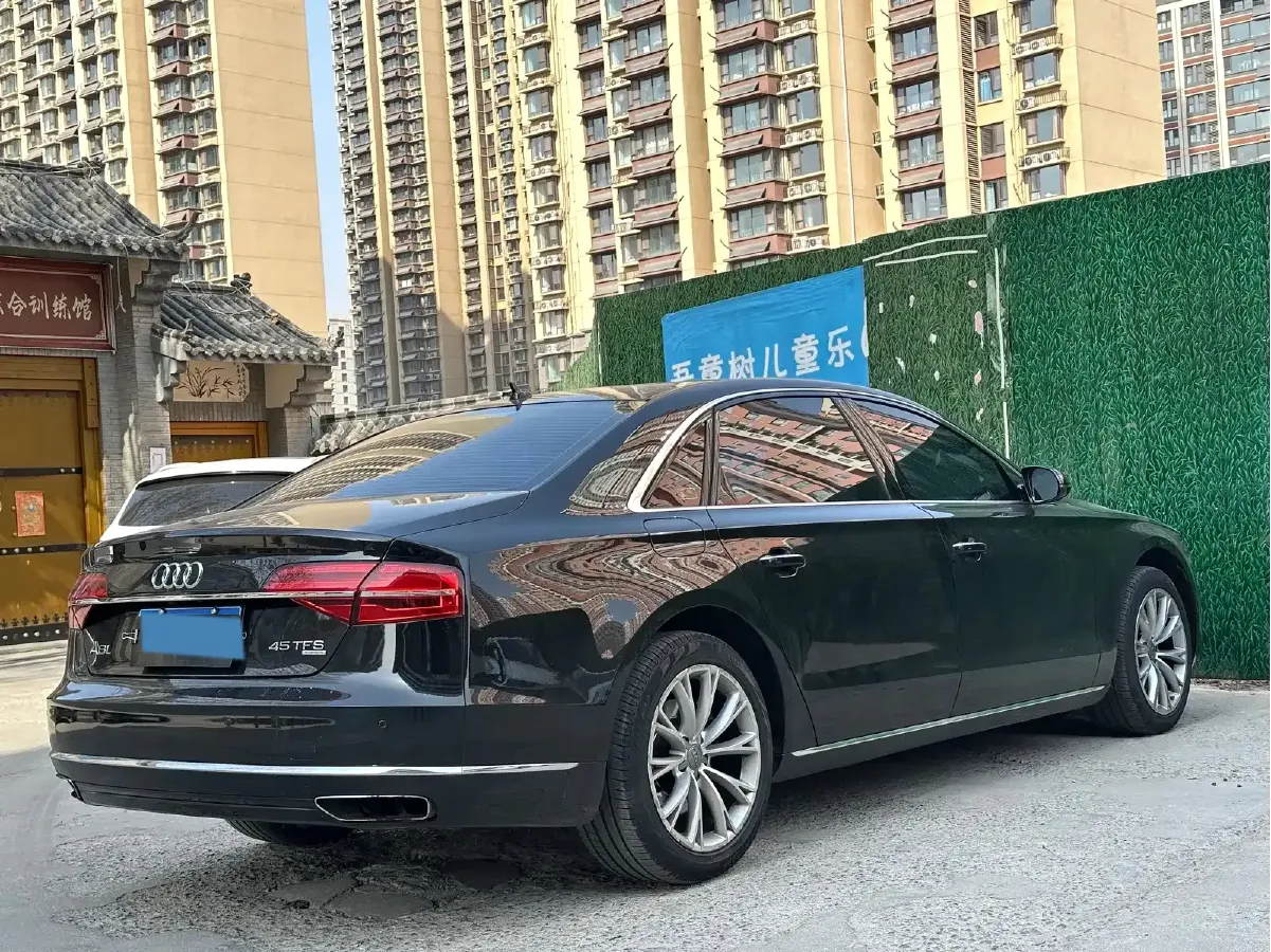 2014 Audi A8 3.0T 290HP V6 8AT,autocango,china used car exporter,china ev exporter,chinese used car exporter,chinese used ev exporter