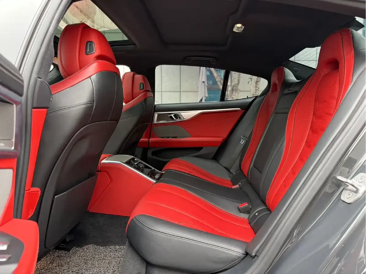 2019 BMW 8 Series 3.0T 340HP L6 8AT,autocango,china used car exporter,china ev exporter,chinese used car exporter,chinese used ev exporter