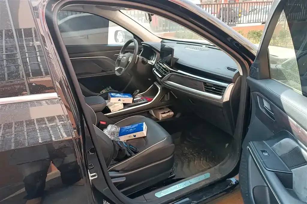 2023 Haval H6 1.5T 150HP L4 7DCT,autocango,china used car exporter,china ev exporter,chinese used car exporter,chinese used ev exporter