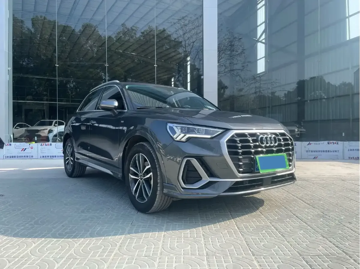 2023 Audi Q3 1.4T 150HP L4 7DCT,autocango,china used car exporter,china ev exporter,chinese used car exporter,chinese used ev exporter