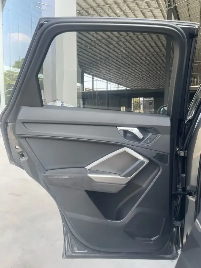 2023 Audi Q3 1.4T 150HP L4 7DCT,autocango,china used car exporter,china ev exporter,chinese used car exporter,chinese used ev exporter